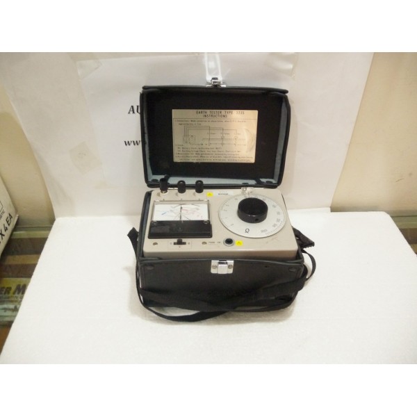 Earth Tester, Type 3235 11, Model 2004, Yokogawa, Japan